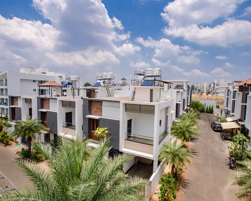 Planted courtyards between the Blessed blocks.