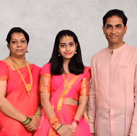 Mr. Sunil Kumar and Mrs. Arathi Sunil with family.